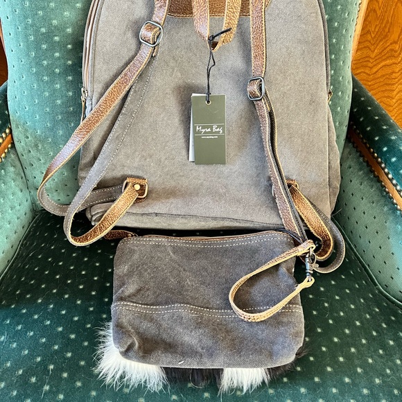 Myra Bag - NWT matching Backpack & Pouch - Picture 2 of 7